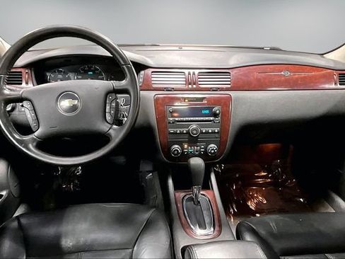 Used 2007 Chevrolet Impala LTZ FWD image 9