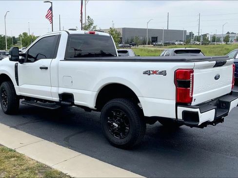 Used 2025 Ford F250 XL w/ STX Appearance Package AWD/4WD image 2
