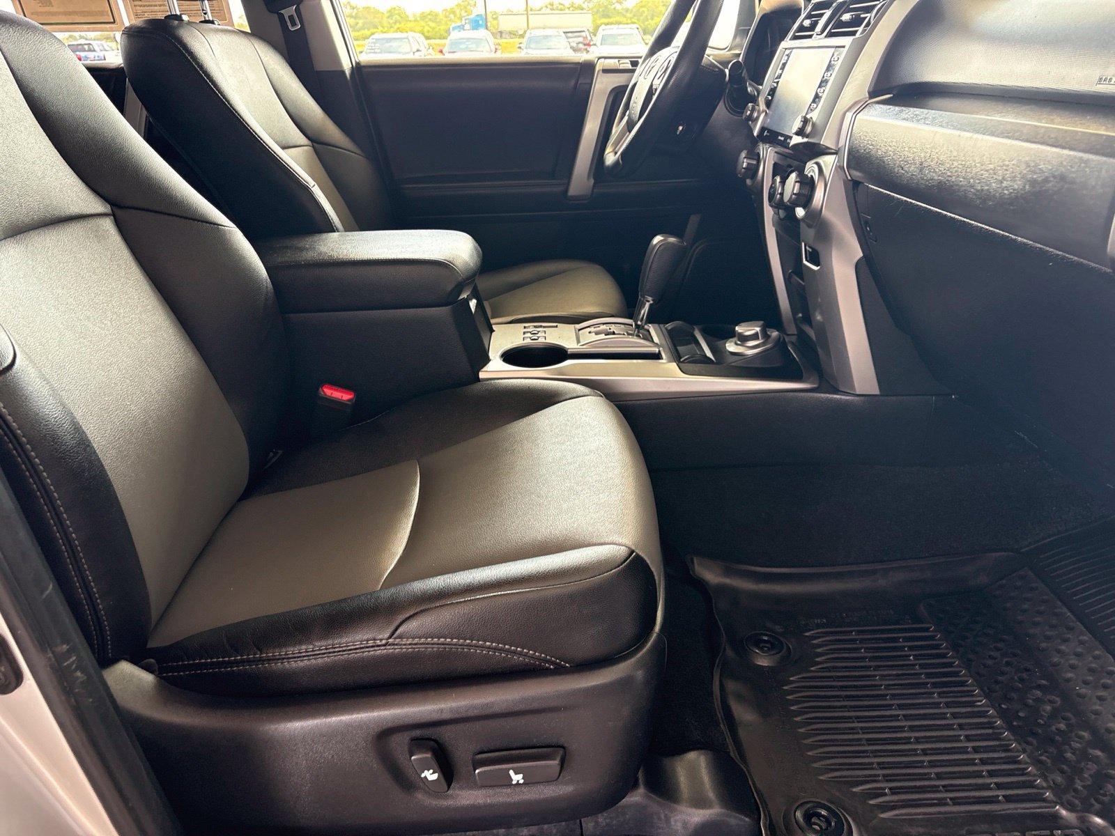 Used 2023 Toyota 4Runner SR5 Premium w/ Moonroof Package AWD/4WD image 20