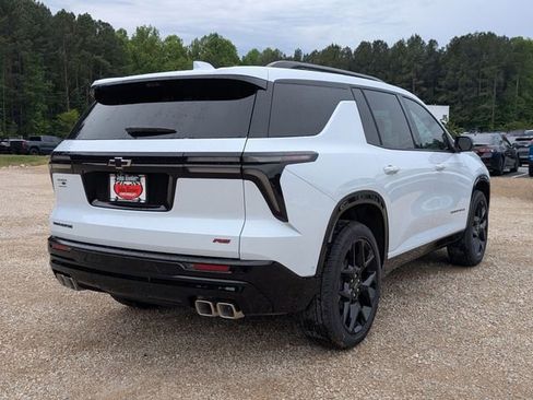 New 2026 Chevrolet Traverse RS FWD image 2