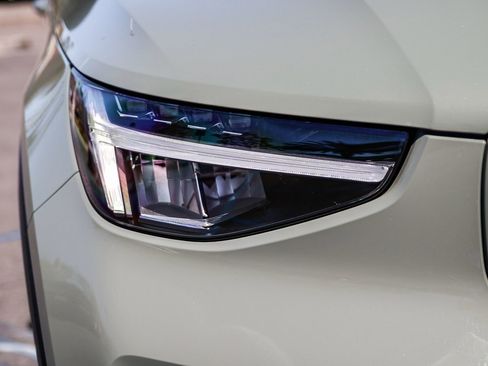 Used 2023 Volvo XC40 Recharge Plus w/ Protection Package Premier image 12