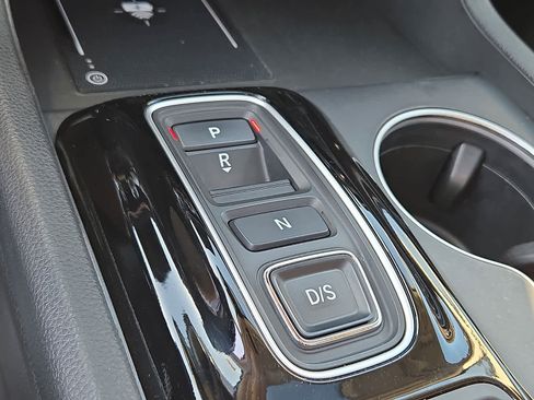 Certified 2025 Honda Pilot Elite image 17