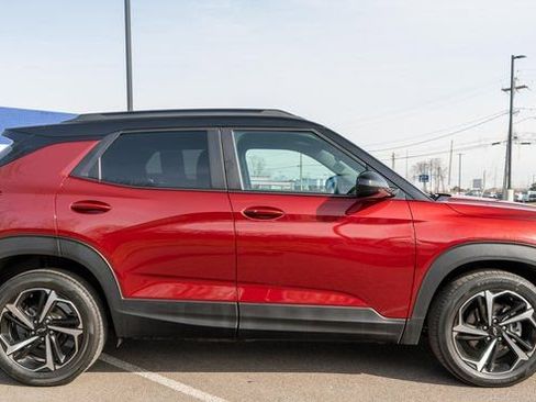 Used 2023 Chevrolet TrailBlazer RS FWD image 5