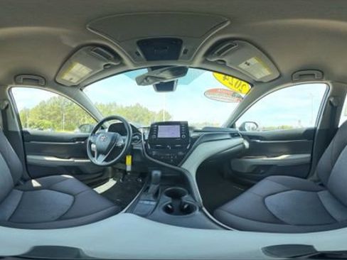 Used 2024 Toyota Camry LE FWD image 22
