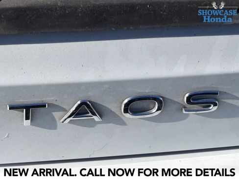 Used 2022 Volkswagen Taos SE w/ IQ.Drive SE Package FWD image 13