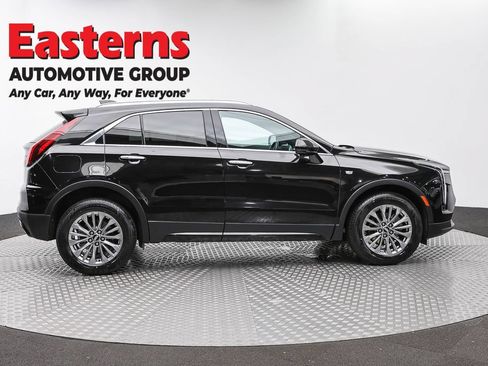 Used 2024 Cadillac XT4 Premium Luxury AWD/4WD image 4