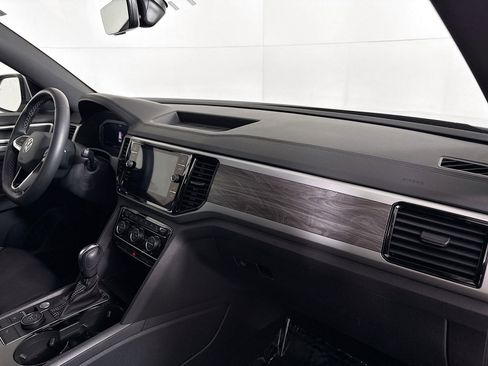 Certified 2023 Volkswagen Atlas Cross Sport SE w/ Panoramic Sunroof Package AWD/4WD image 27
