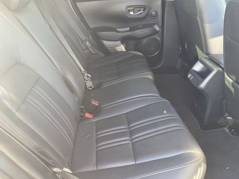 Certified 2024 Honda HR-V EX-L image 11