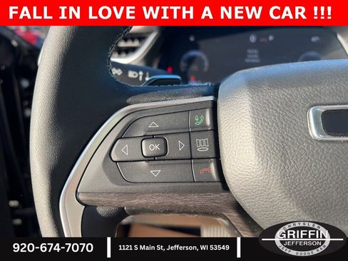 New 2025 Jeep Grand Cherokee Limited w/ Luxury Tech Group II image 20