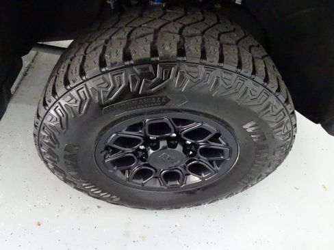 Certified 2024 Chevrolet Silverado 2500 ZR2 w/ ZR2 Bison Edition image 31