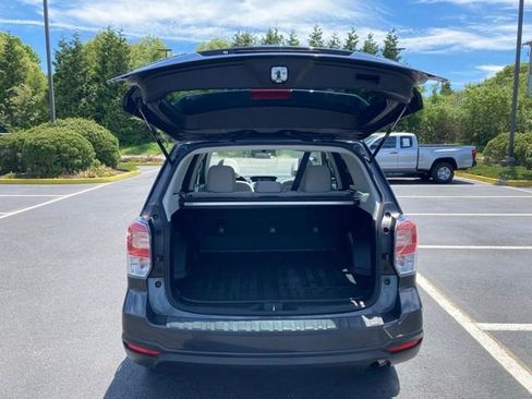 Used 2018 Subaru Forester 2.5i Premium w/ All-Weather Package AWD/4WD image 5