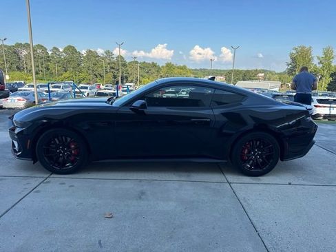 Used 2025 Ford Mustang GT w/ Mustang Nite Pony Package RWD image 4