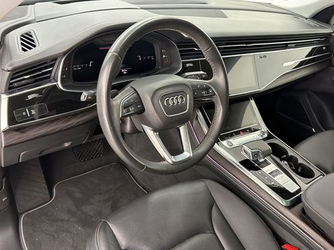 Used 2022 Audi Q8 Prestige w/ Prestige Package AWD/4WD image 4