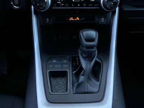 Used 2023 Toyota RAV4 XLE image 24