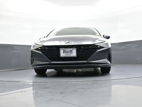 Certified 2021 Hyundai Elantra SE FWD image 26