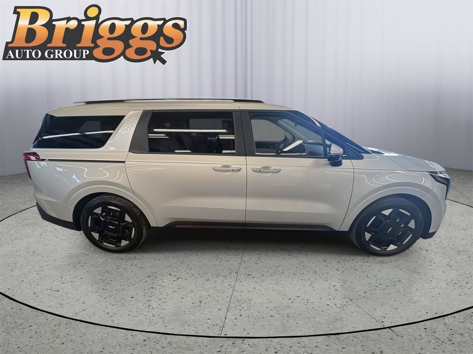 Certified 2026 Kia Carnival EX FWD image 5