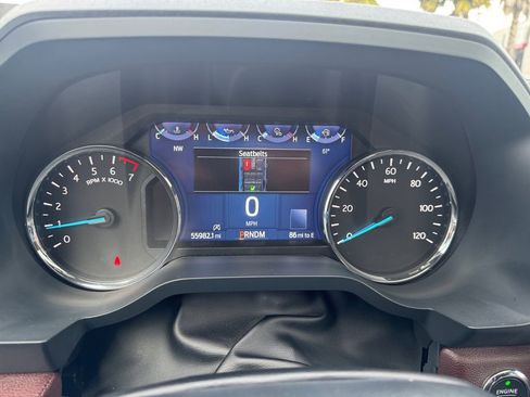 Used 2024 Ford Expedition Limited image 18