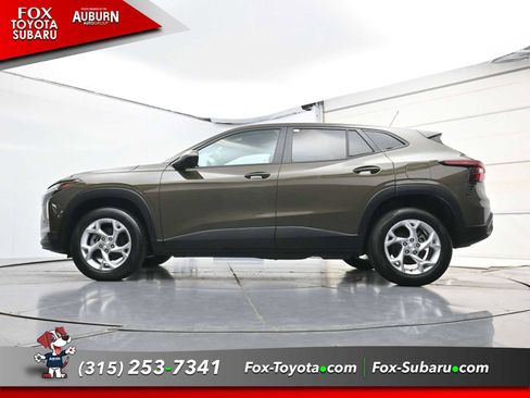 Used 2024 Chevrolet Trax LS w/ LS Convenience Package FWD image 25