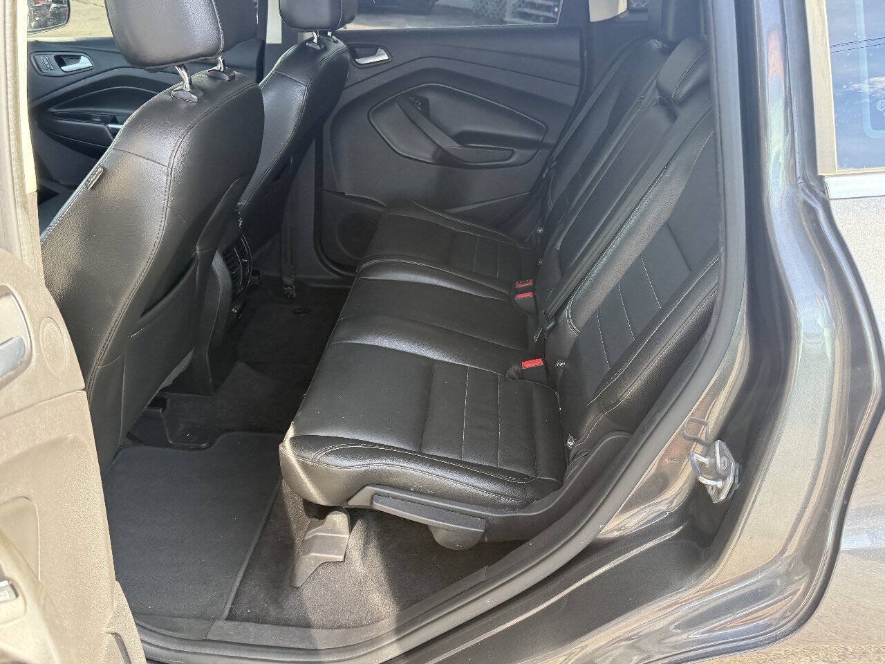 Used 2015 Ford C-MAX SEL w/ Equipment Group 303A FWD image 32
