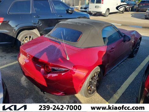 Used 2021 MAZDA MX-5 Miata Sport RWD image 5