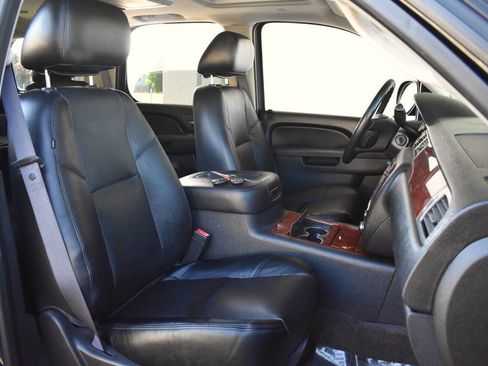 Used 2012 Chevrolet Tahoe LTZ image 25