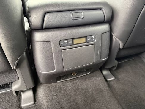 Used 2022 Nissan Armada SL AWD/4WD image 16