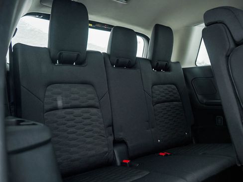 New 2025 Nissan Pathfinder SV image 14