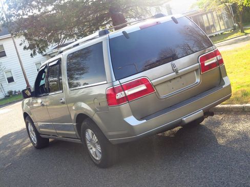 Used 2008 Lincoln Navigator L 4WD image 29