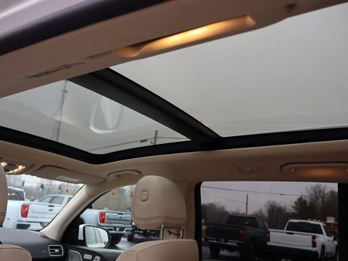 Used 2021 Mercedes-Benz GLS 450 GLS 450 image 21