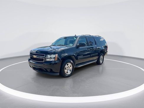 Used 2012 Chevrolet Suburban LS AWD/4WD image 4