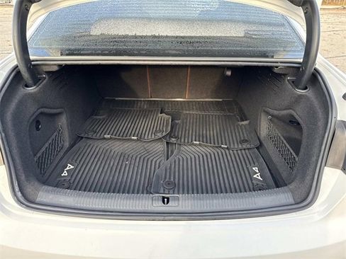 Used 2019 Audi A4 2.0T Prestige image 5