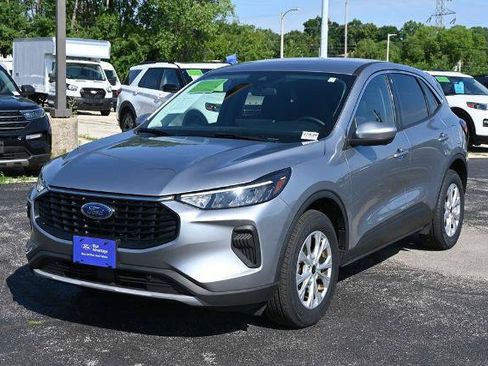 Certified 2023 Ford Escape Active w/ Tech Pack #2 AWD/4WD image 5