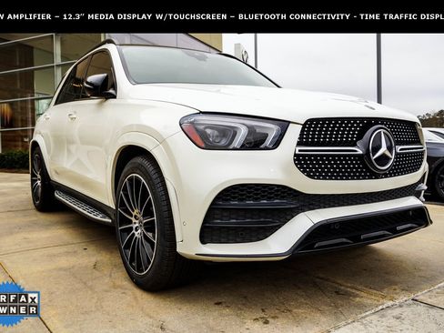 Used 2022 Mercedes-Benz GLE 580 4MATIC w/ Night Package image 4