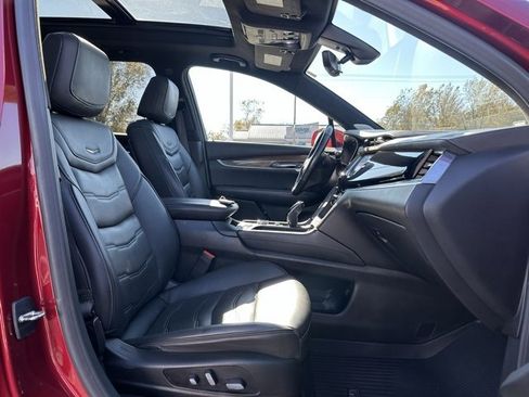 Used 2020 Cadillac XT6 Premium Luxury w/ Platinum Package image 7