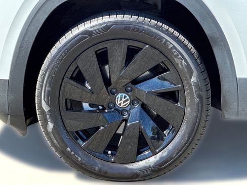 Used 2026 Volkswagen Atlas SE AWD/4WD image 13