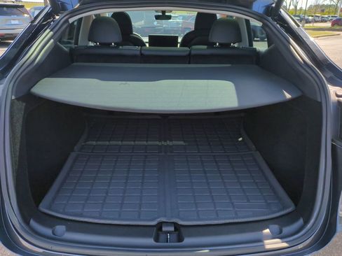 Used 2024 Tesla Model Y Long Range image 12