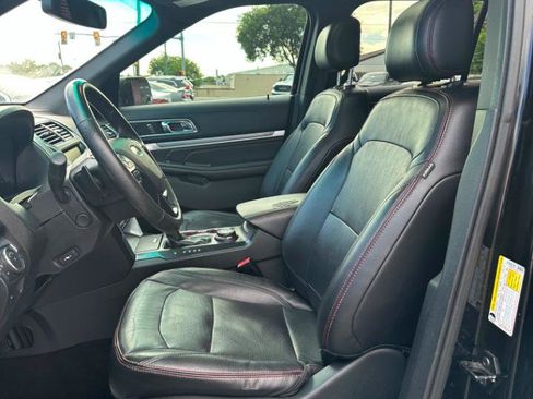 Used 2016 Ford Explorer Sport w/ Equipment Group 401A AWD/4WD image 13