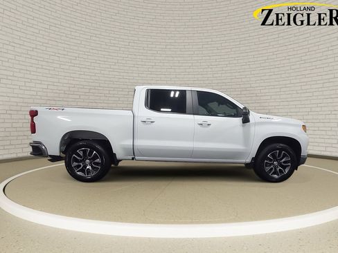 Used 2024 Chevrolet Silverado 1500 LT AWD/4WD image 4