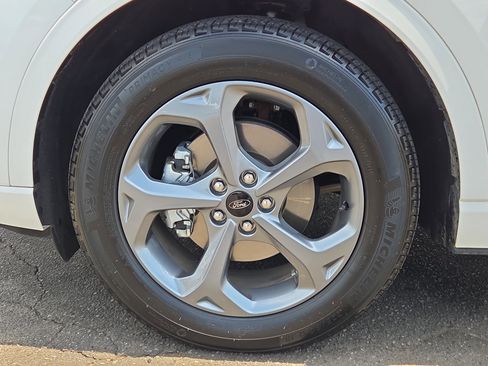 Certified 2024 Ford Escape ST-Line w/ Cold Weather Package FWD image 9