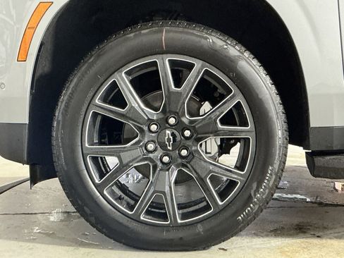 New 2026 Chevrolet Suburban LS w/ LPO, Dark Essentials Package image 20