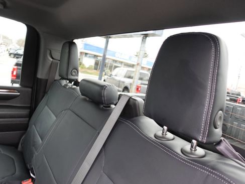 Used 2024 GMC Sierra 2500 SLE image 24