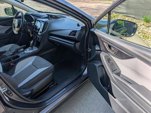 Used 2018 Subaru Crosstrek 2.0i Premium AWD/4WD image 11