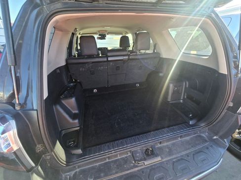 Used 2024 Toyota 4Runner TRD Off-Road Premium image 20