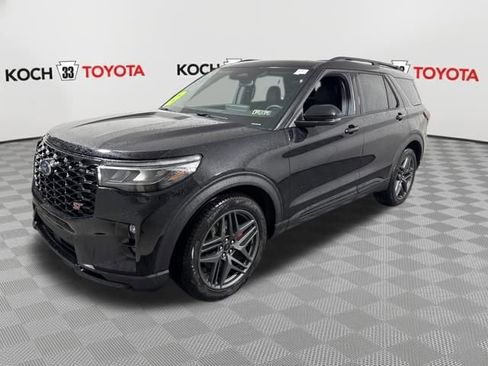 Used 2025 Ford Explorer ST w/ Sun And Sound Package image 3