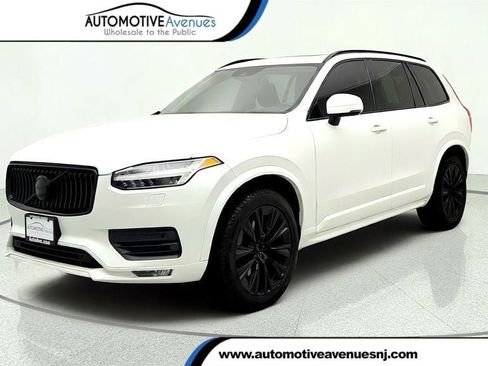 Used 2021 Volvo XC90 T6 Momentum AWD/4WD image 1