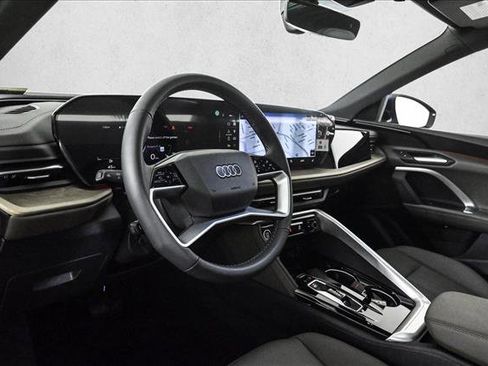 New 2025 Audi Q5 Premium image 10