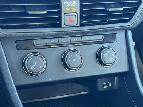 Used 2019 Volkswagen Jetta S w/ Driver Assistance Package image 15