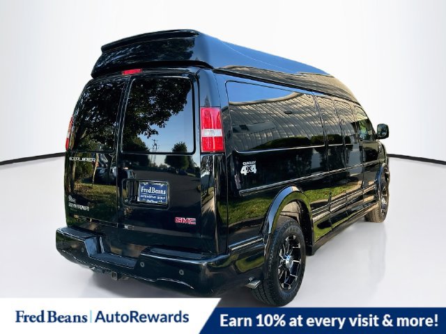 Used 2017 GMC Savana 2500 Extended RWD image 9