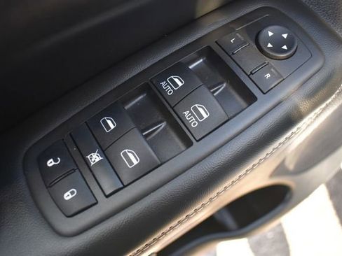 Used 2021 Jeep Grand Cherokee Limited w/ Quick Order Package 28K 80th AWD/4WD image 22