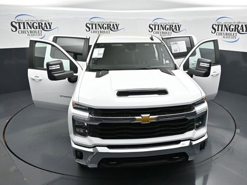 Used 2025 Chevrolet Silverado 2500 LT w/ Convenience Package image 25